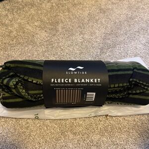 Slowtide Fleece Blanket - NEW!